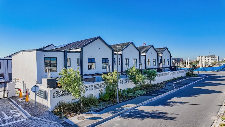 To Let 3 Bedroom Property for Rent in Sandown Western Cape